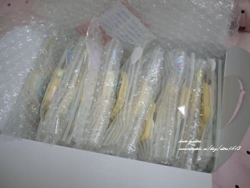▌三寶媽碎碎念▌小王子四個月囉!超可愛的收涎餅乾♥NIJI cupcake♥給他吃甜甜