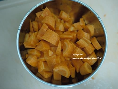 【6M】小王子的第一口副食品♥Cuisinart CSB-77TW手持式攪拌棒♥作副食品一定要有的小幫手!