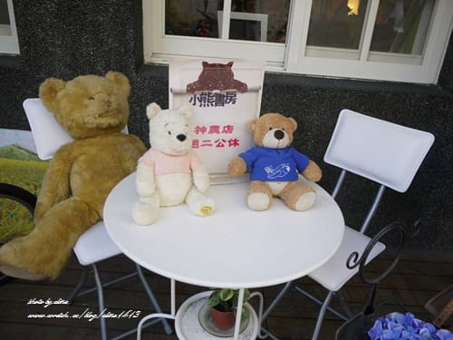 【宜蘭下午茶】巷弄裡的寧靜時光♥小熊書房神農店♥