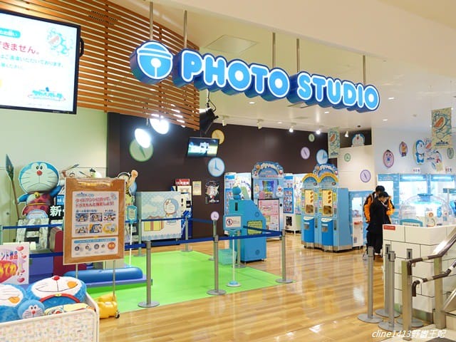 ▌北海道必買▌好像來到一座遊樂場♥新千歲機場♥必吃必買必逛購物攻略! 機場裡居然有露天溫泉及電影院! - 第12張圖 ▌北海道必買▌好像來到一座遊樂場♥新千歲機場♥必吃必買必逛購物攻略! 機場裡居然有露天溫泉及電影院!