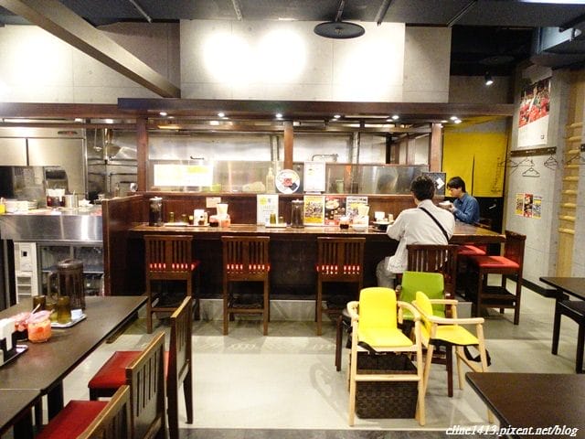 ▌福岡美食▌福岡必訪「拉麵競技場」♥金田家拉麵、久留米拉麵♥博多運河城美食推薦