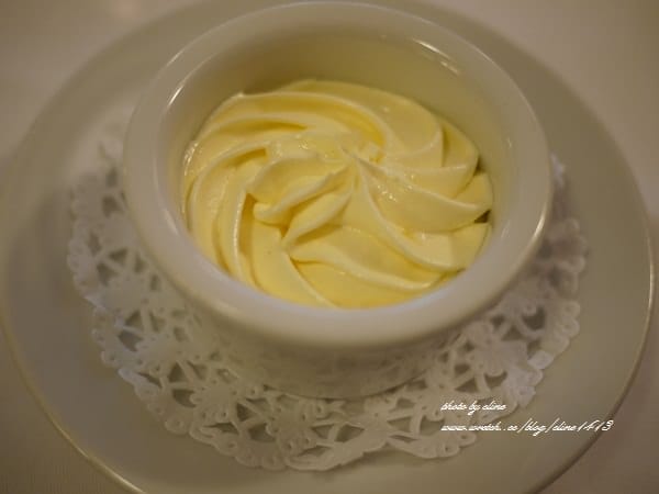 ▌台北美食▌期待已久的生日大餐♥Ruth's Chris 茹絲葵牛排&夢幻禮物CANON 6D♥
