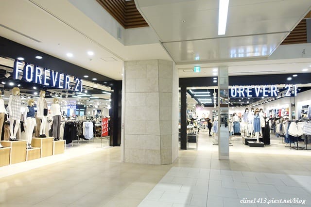 ▌沖繩自由行▌沖繩血拚必訪♥AEON MALL Okinawa Rycom ♥沖繩最新最大購物中心(有超大水族箱、部分店家可退稅)