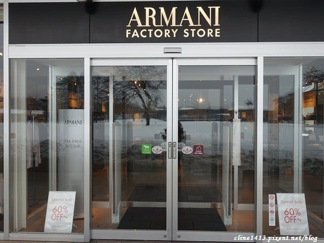 ▌東京近郊購物景點▌超好逛超好買♥輕井澤王子Outlet ♥園區攻略、行李寄放、交通方式(除了Le Creuset，這裡也有達菲熊)