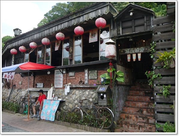 【苗栗民宿】用夢想打造的民宿~苗栗三義鐵道旁喆娟夢田民宿餐廳