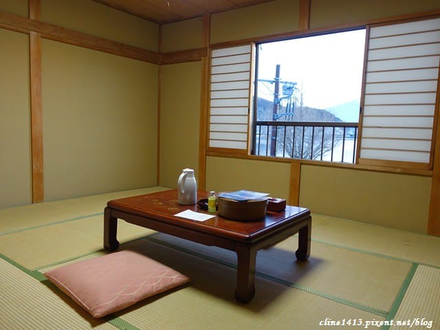 ▌河口湖住宿推薦▌房間就可以看到富士山美景♥湖舞家♥CP值超高、一晚台幣三千元(一泊二食也很划算)逆富士美景/東京自由行