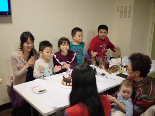 【板橋親子餐廳】爆走哥六歲生日 ♥艾瑪親子多元智能館♥ 慶生去