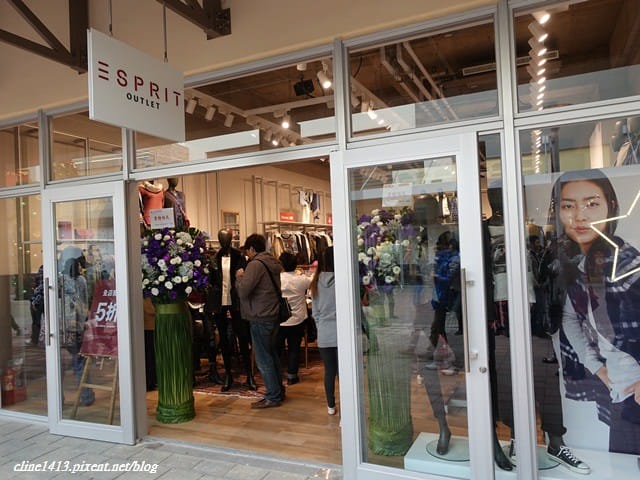 ▌桃園新景點▌血拚不用飛出國♥Gloria Outlets華泰名品城♥全台首座露天精品OUTLET必逛必買攻略