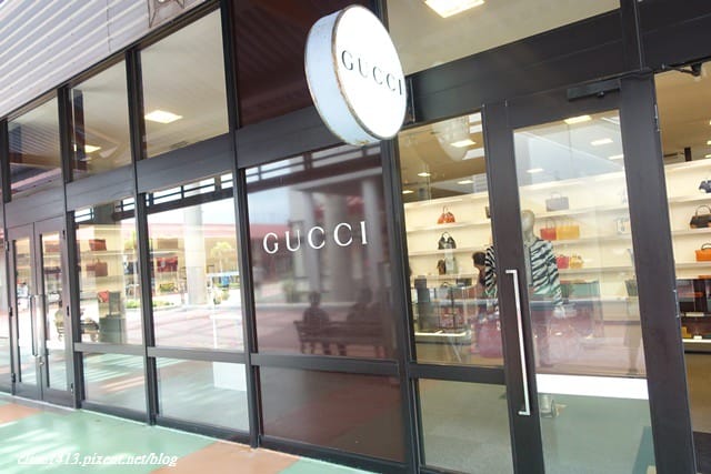 ▌沖繩自由行▌沖繩血拚必訪♥Outlet Mall Ashibinaa 奧特萊斯購物中心 ♥鄰近OTS租車、距那霸機場約15分鐘