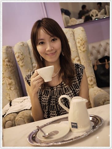 ♥甜姐兒最愛♥東區【向Hsiang The Brunch】紫色夢幻餐廳