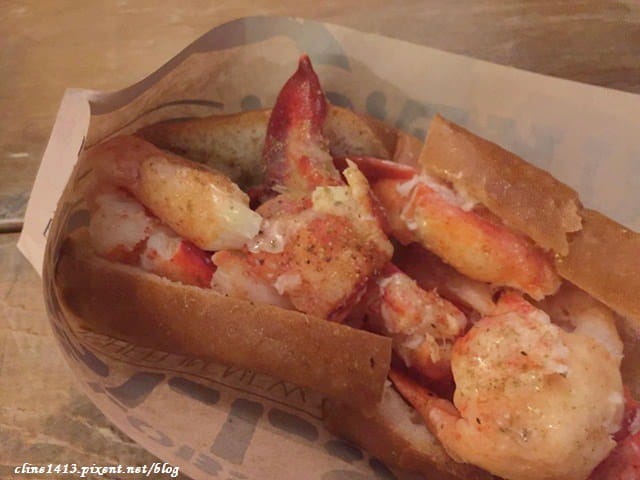 ▌東京必吃美食▌表參道♥Luke’s Lobster龍蝦三明治、Garrett Popcorn爆米花、PABLO 半熟起司塔♥每一口都可以吃到滿滿的龍蝦肉