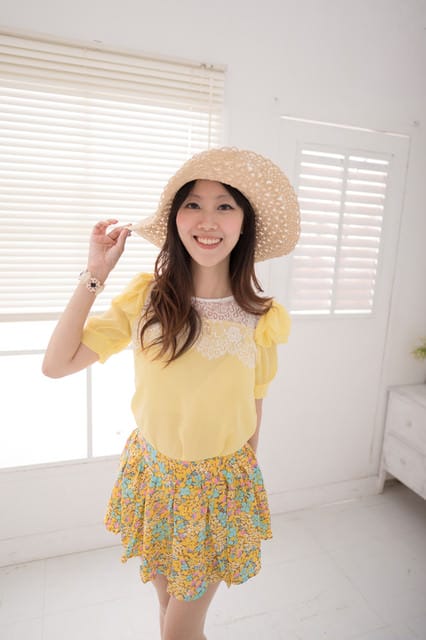 【穿搭】第一次棚拍好新鮮♥5月Gini Shop美到翻 ♥玩色夏天.繽紛度假去
