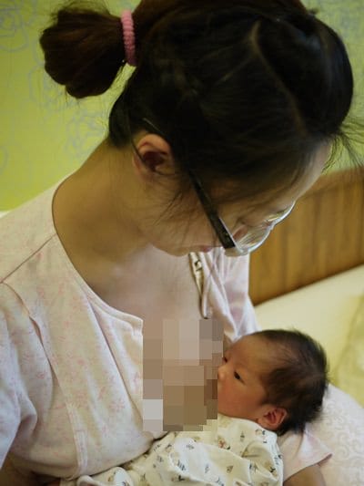 ▌三寶媽碎碎念▌母奶這條路~決定斷奶時,不捨的其實是母親!