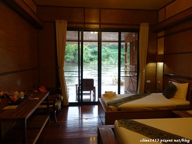 ▌泰國。北碧府▌來去桂河住一晚♥桂河木筏精品度假村Boutique Raft Resort River Kwai♥難忘的泰國水上屋初體驗
