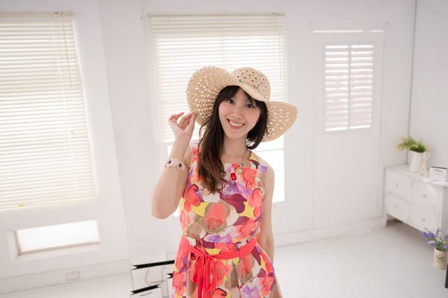 【穿搭】第一次棚拍好新鮮♥5月Gini Shop美到翻 ♥玩色夏天.繽紛度假去
