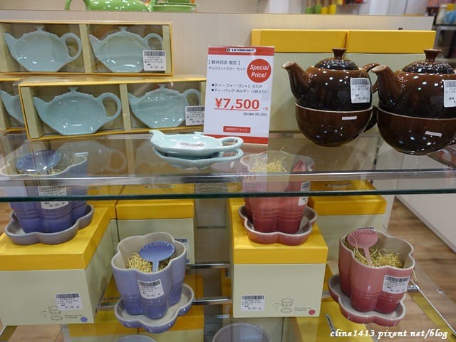 ▌東京近郊購物景點▌超好逛超好買♥輕井澤王子Outlet ♥園區攻略、行李寄放、交通方式(除了Le Creuset，這裡也有達菲熊)