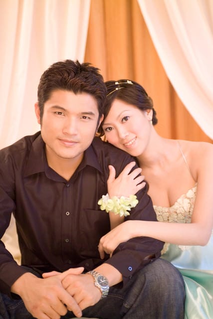 【分享】結婚四週年˙全家福側拍花絮&結婚舊照大公開