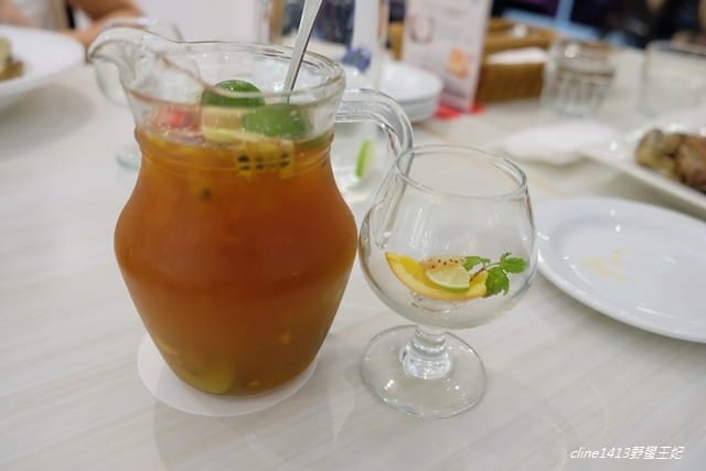 ▌板橋親子餐廳▌♥有兒童遊戲區的跳舞香水♥(板橋中山店)媽媽優雅享用貴婦下午茶、小朋友可以玩遊戲