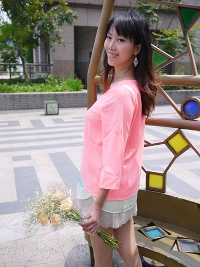 【人妻穿搭】今年春夏,就讓繽紛花朵與寶石圖騰來打造百變人妻吧♥八件私服分享♥(文末有禮)
