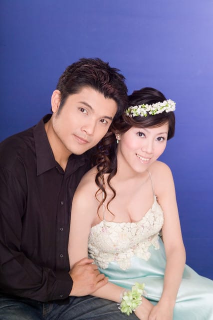 【分享】結婚四週年˙全家福側拍花絮&結婚舊照大公開