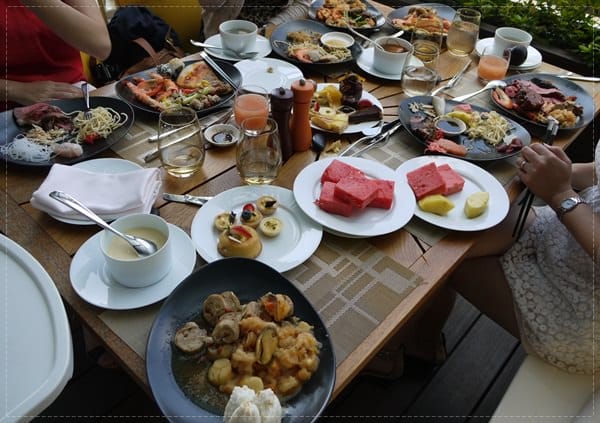 台北最潮&貴氣逼人buffet ‧The kitchen table