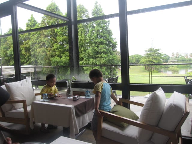 ▌桃園美食▌倘佯在綠風裡 ~ 中壢 [綠風草原]餐廳