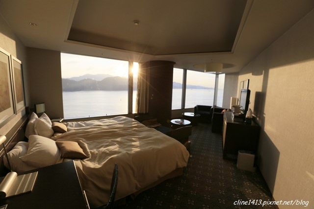 ▌日本廣島飯店▌無敵海景♥王子大飯店Grand Prince Hotel Hiroshima♥每個房間都是海景房。飯店有碼頭可搭船至宮島