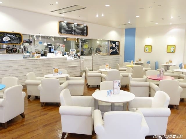 ▌北海道必買▌好像來到一座遊樂場♥新千歲機場♥必吃必買必逛購物攻略! 機場裡居然有露天溫泉及電影院! - 第24張圖 ▌北海道必買▌好像來到一座遊樂場♥新千歲機場♥必吃必買必逛購物攻略! 機場裡居然有露天溫泉及電影院!