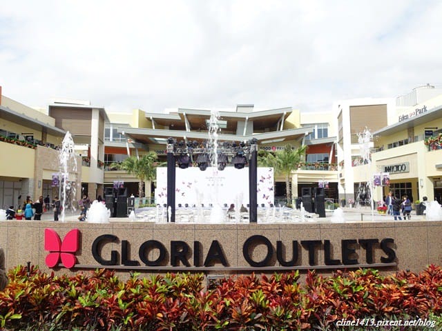 ▌桃園新景點▌血拚不用飛出國♥Gloria Outlets華泰名品城♥全台首座露天精品OUTLET必逛必買攻略