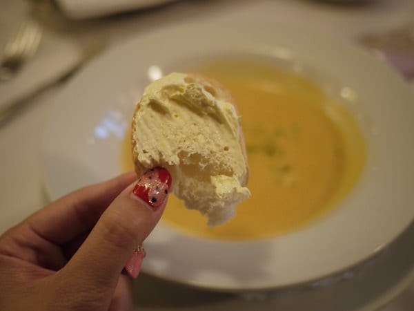 ▌台北美食▌期待已久的生日大餐♥Ruth's Chris 茹絲葵牛排&夢幻禮物CANON 6D♥