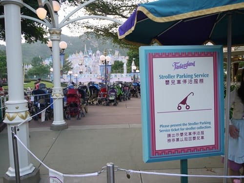 ▌歡樂香港行▌迪士尼樂園雪亮聖誕high翻天♥美國小鎮大街閃亮雪燈♥迪士尼飛天巡遊♥米奇玩具舞曲(聖誕限定)♥星夢奇緣煙火秀♥ - 第8張圖 ▌歡樂香港行▌迪士尼樂園雪亮聖誕high翻天♥美國小鎮大街閃亮雪燈♥迪士尼飛天巡遊♥米奇玩具舞曲(聖誕限定)♥星夢奇緣煙火秀♥