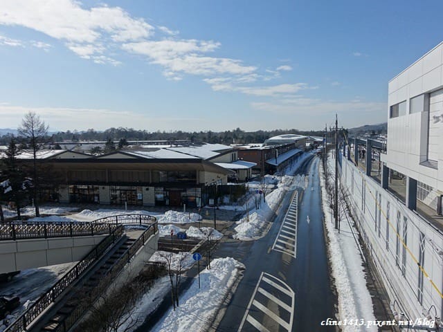▌東京近郊購物景點▌超好逛超好買♥輕井澤王子Outlet ♥園區攻略、行李寄放、交通方式(除了Le Creuset，這裡也有達菲熊)