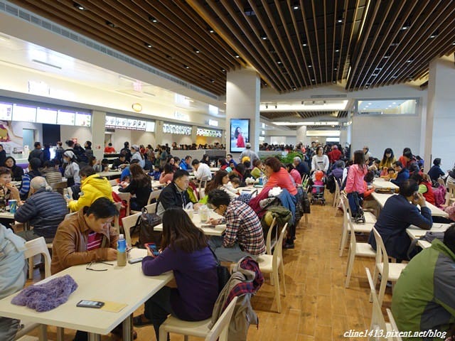▌桃園新景點▌血拚不用飛出國♥Gloria Outlets華泰名品城♥全台首座露天精品OUTLET必逛必買攻略