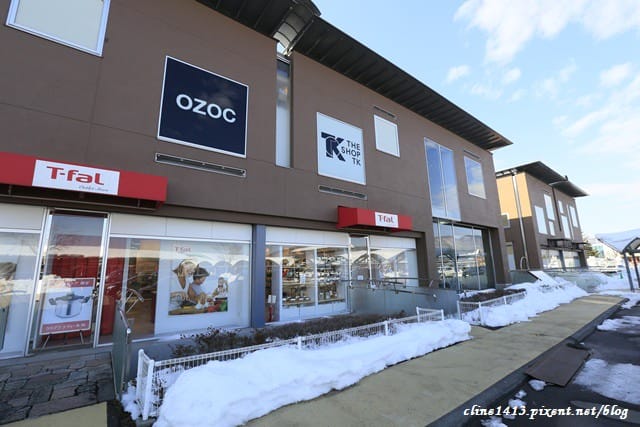 ▌東京近郊購物景點▌超好逛超好買♥輕井澤王子Outlet ♥園區攻略、行李寄放、交通方式(除了Le Creuset，這裡也有達菲熊)