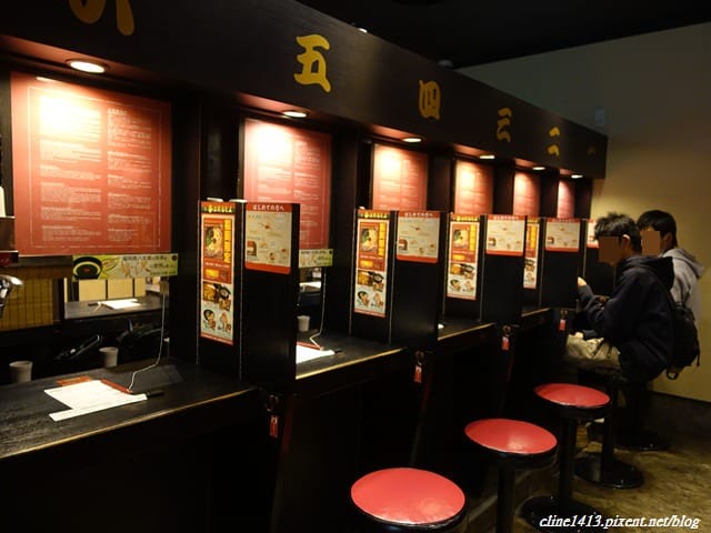 ▌日本必吃美食▌博多運河城♥一蘭拉麵♥ 像便當盒一樣的方形碗”重箱”好吸睛