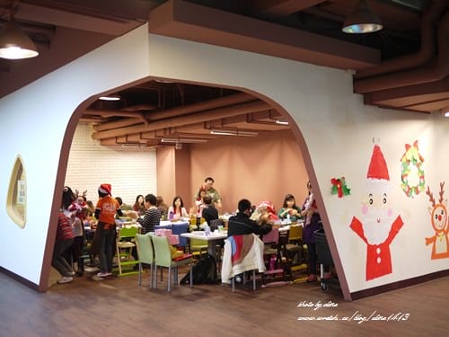 【板橋親子餐廳】爆走哥六歲生日 ♥艾瑪親子多元智能館♥ 慶生去