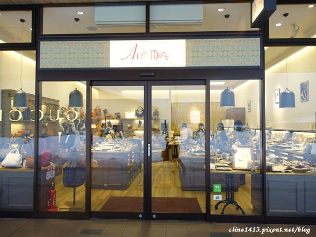▌東京近郊購物景點▌超好逛超好買♥輕井澤王子Outlet ♥園區攻略、行李寄放、交通方式(除了Le Creuset，這裡也有達菲熊)