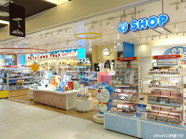 ▌北海道必買▌好像來到一座遊樂場♥新千歲機場♥必吃必買必逛購物攻略! 機場裡居然有露天溫泉及電影院! - 第15張圖 ▌北海道必買▌好像來到一座遊樂場♥新千歲機場♥必吃必買必逛購物攻略! 機場裡居然有露天溫泉及電影院!
