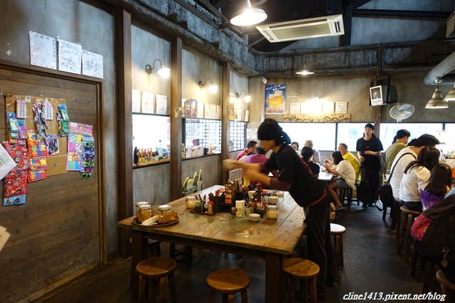 ▌沖繩自由行▌沖繩必吃美食♥通堂拉麵♥傳說中的男人麵、女人麵(小祿本店、百元藥妝旁)