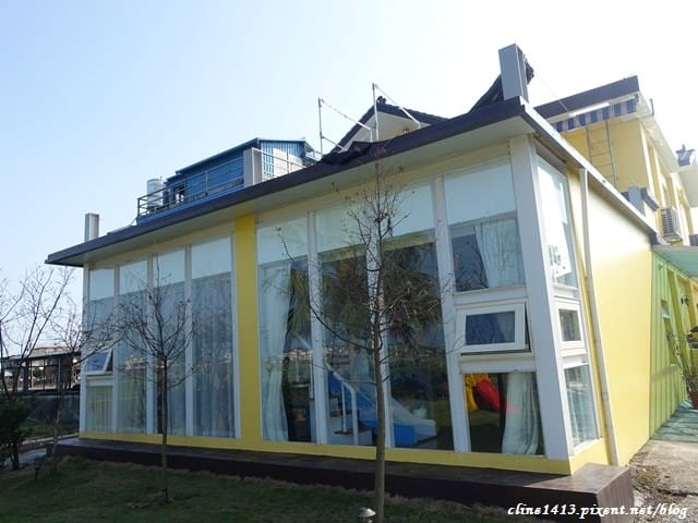 ▌宜蘭親子民宿▌♥田庄園親子溜滑梯城堡♥每個房間都有溜滑梯、盪鞦韆，還有戶外的草坪與賽車
