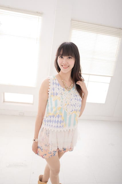 【穿搭】第一次棚拍好新鮮♥5月Gini Shop美到翻 ♥玩色夏天.繽紛度假去