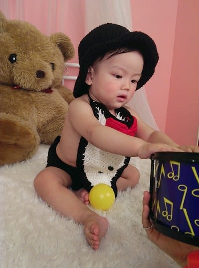 ▌三寶媽碎碎念▌送給小王子一歲禮物! 寶寶寫真&全家福♥ 板橋超脫兒童攝影寫真♥拍攝花絮
