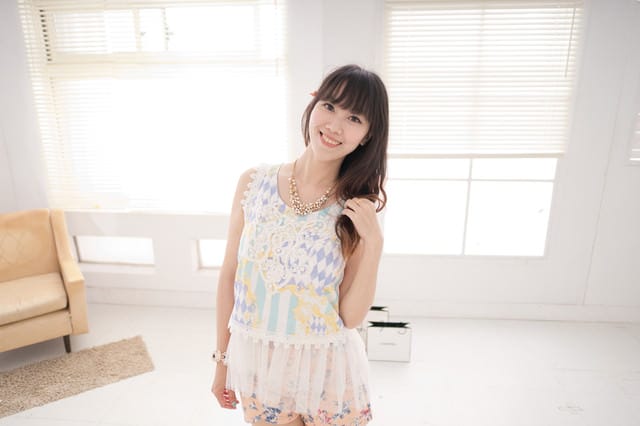 【穿搭】第一次棚拍好新鮮♥5月Gini Shop美到翻 ♥玩色夏天.繽紛度假去