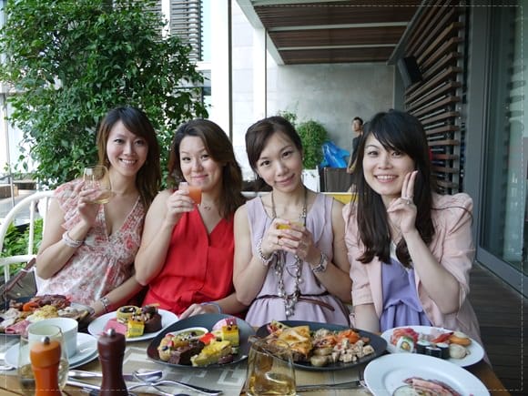 台北最潮&貴氣逼人buffet ‧The kitchen table