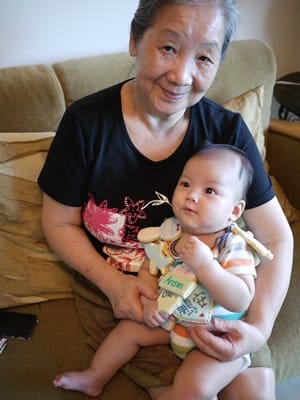 ▌三寶媽碎碎念▌小王子四個月囉!超可愛的收涎餅乾♥NIJI cupcake♥給他吃甜甜