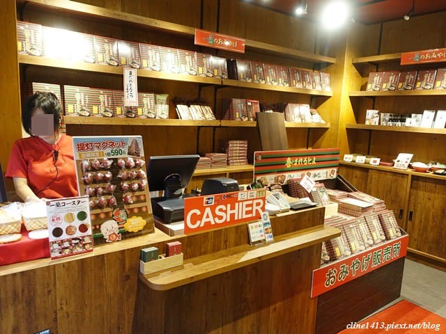 ▌日本必吃美食▌♥一蘭拉麵道頓堀店屋台館♥日本最大一蘭分店、屋台邊吃邊聊真方便(24小時營業、販賣伴手禮) - 第40張圖 ▌日本必吃美食▌♥一蘭拉麵道頓堀店屋台館♥日本最大一蘭分店、屋台邊吃邊聊真方便(24小時營業、販賣伴手禮)